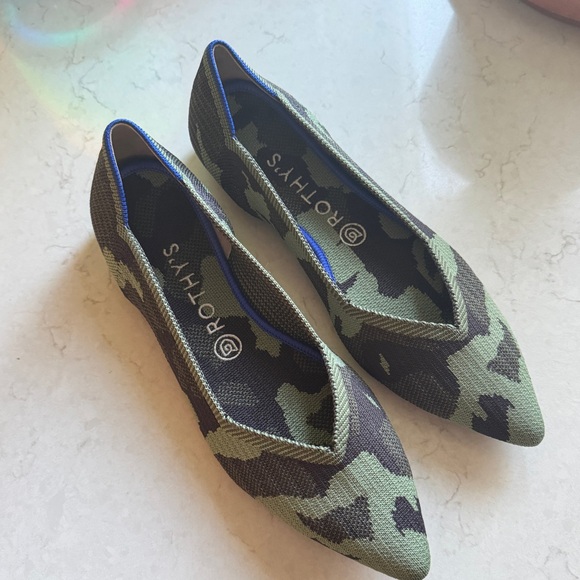 NWOB Rothy’s “The Point” Camo Slip on Shoes - Picture 2 of 6